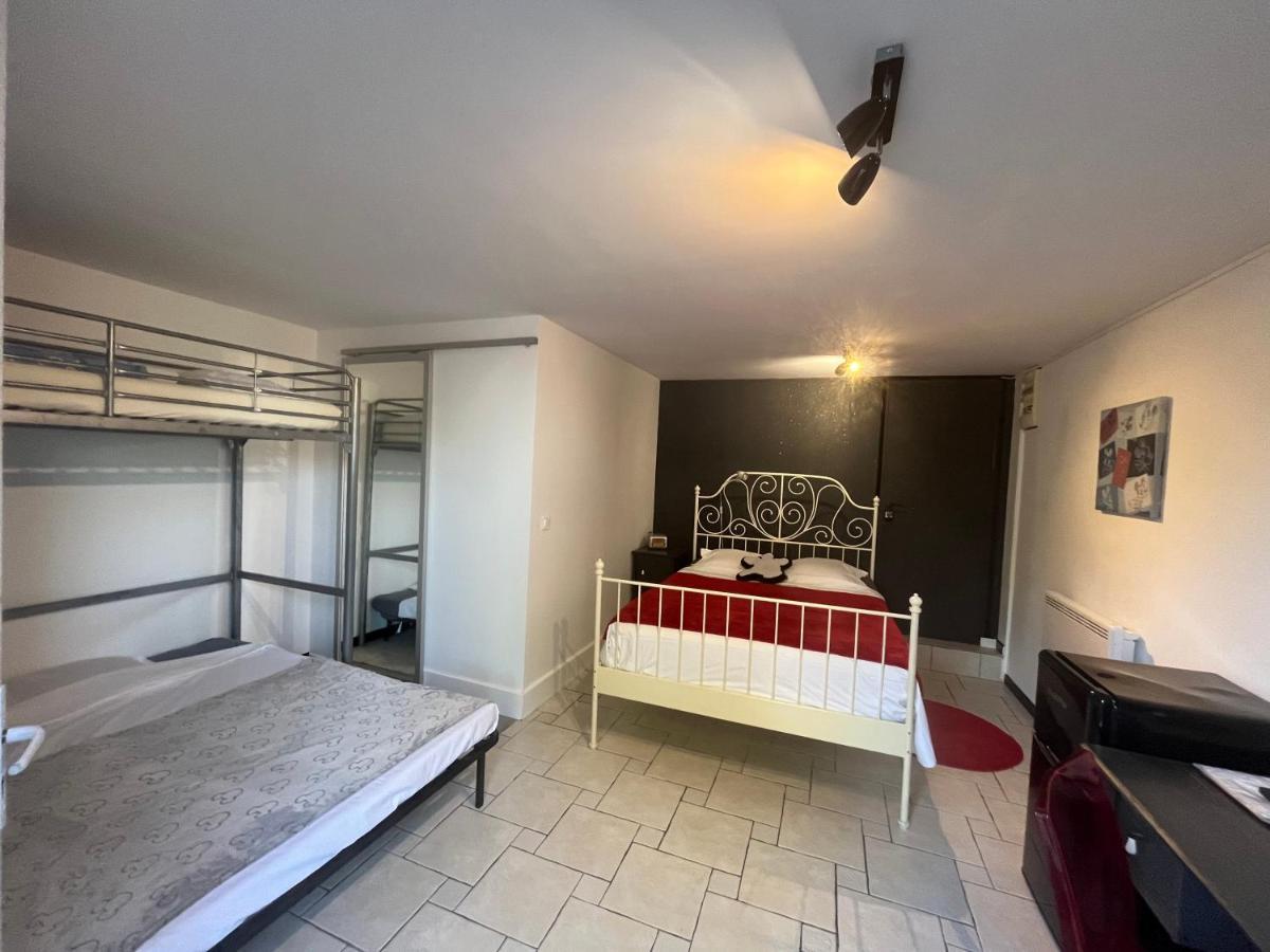 Chambres D'Hotes Poirier Bazin Montry Luaran gambar
