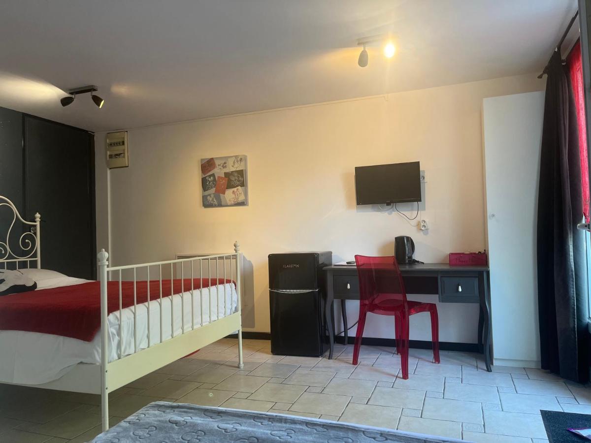 Chambres D'Hotes Poirier Bazin Montry Luaran gambar