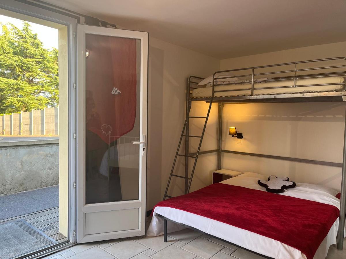 Chambres D'Hotes Poirier Bazin Montry Luaran gambar